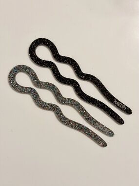 Mae Mae NYC hairpins set of 2
